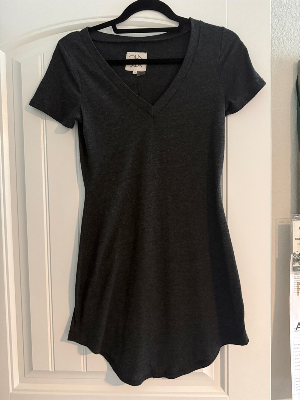 Chaser Black Short Sleeve V-Neck Tunic Dress - Size XS